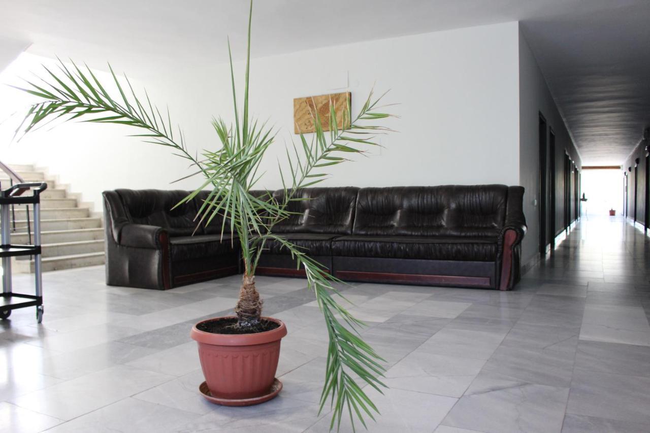 Park Hotel Ivailo Veliko Tarnovo Extérieur photo