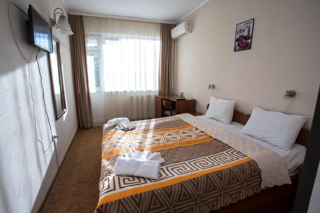 Park Hotel Ivailo Veliko Tarnovo Extérieur photo