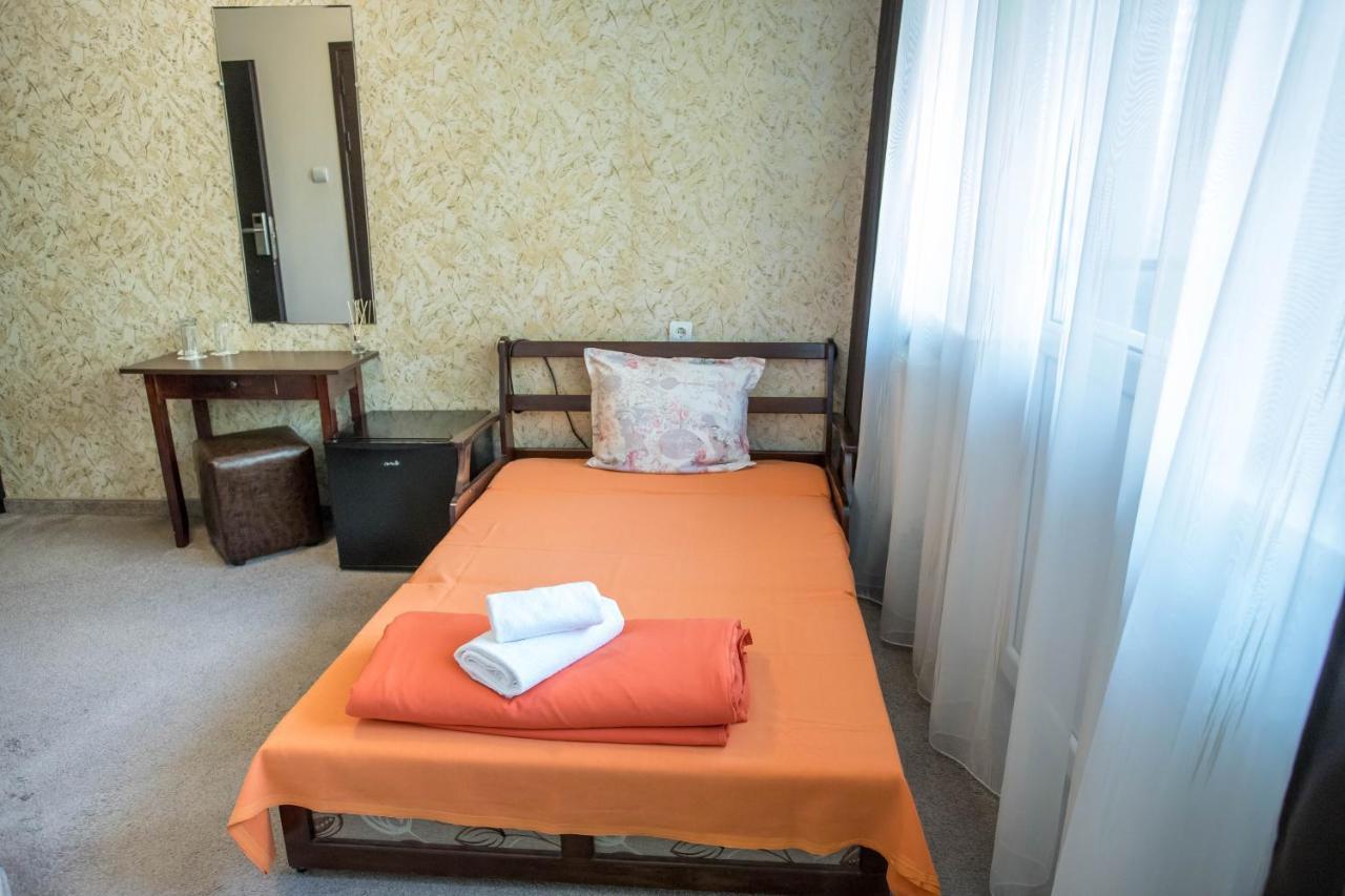 Park Hotel Ivailo Veliko Tarnovo Extérieur photo