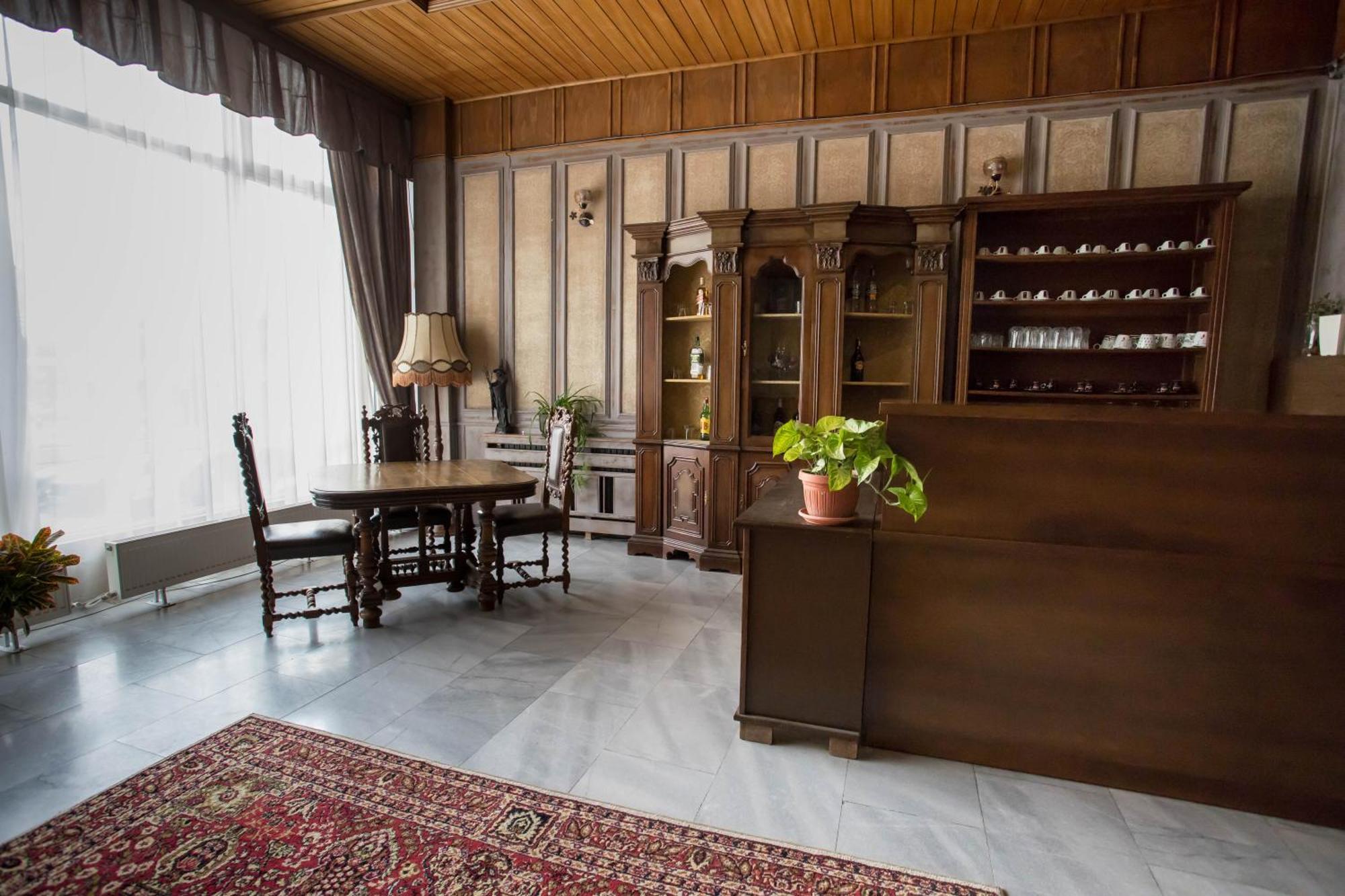 Park Hotel Ivailo Veliko Tarnovo Extérieur photo