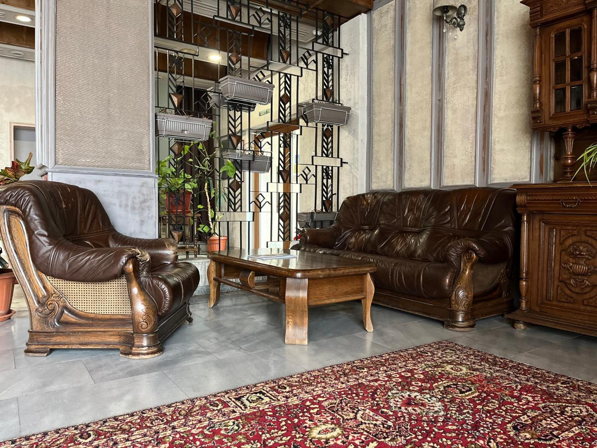 Park Hotel Ivailo Veliko Tarnovo Extérieur photo