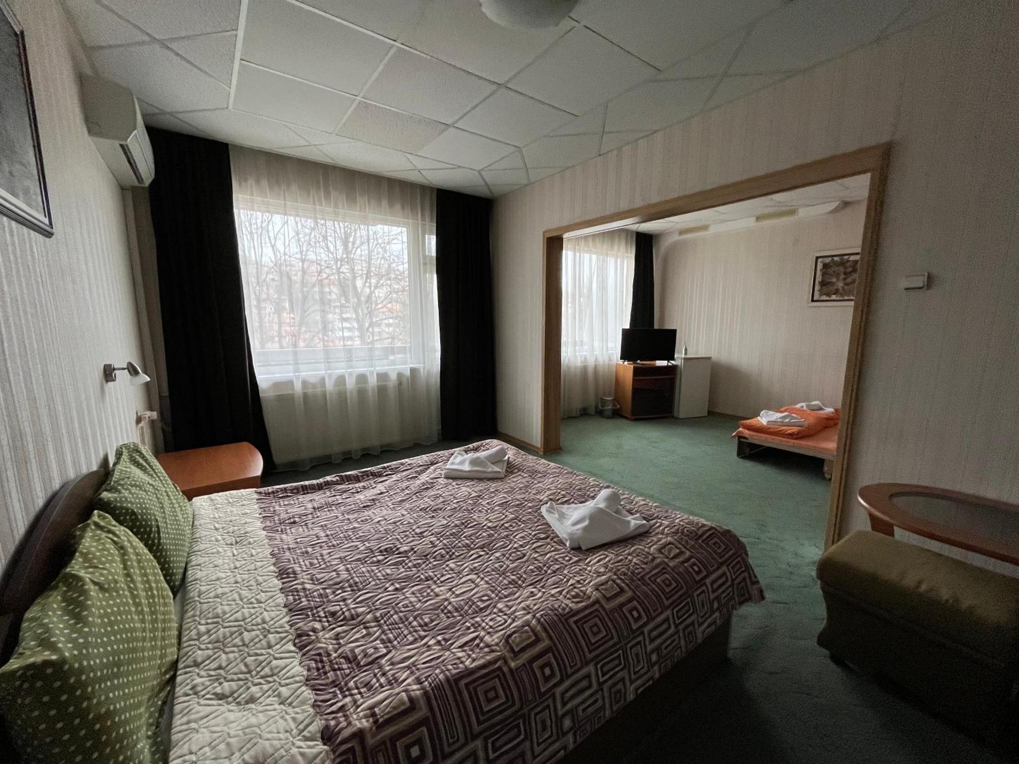 Park Hotel Ivailo Veliko Tarnovo Chambre photo