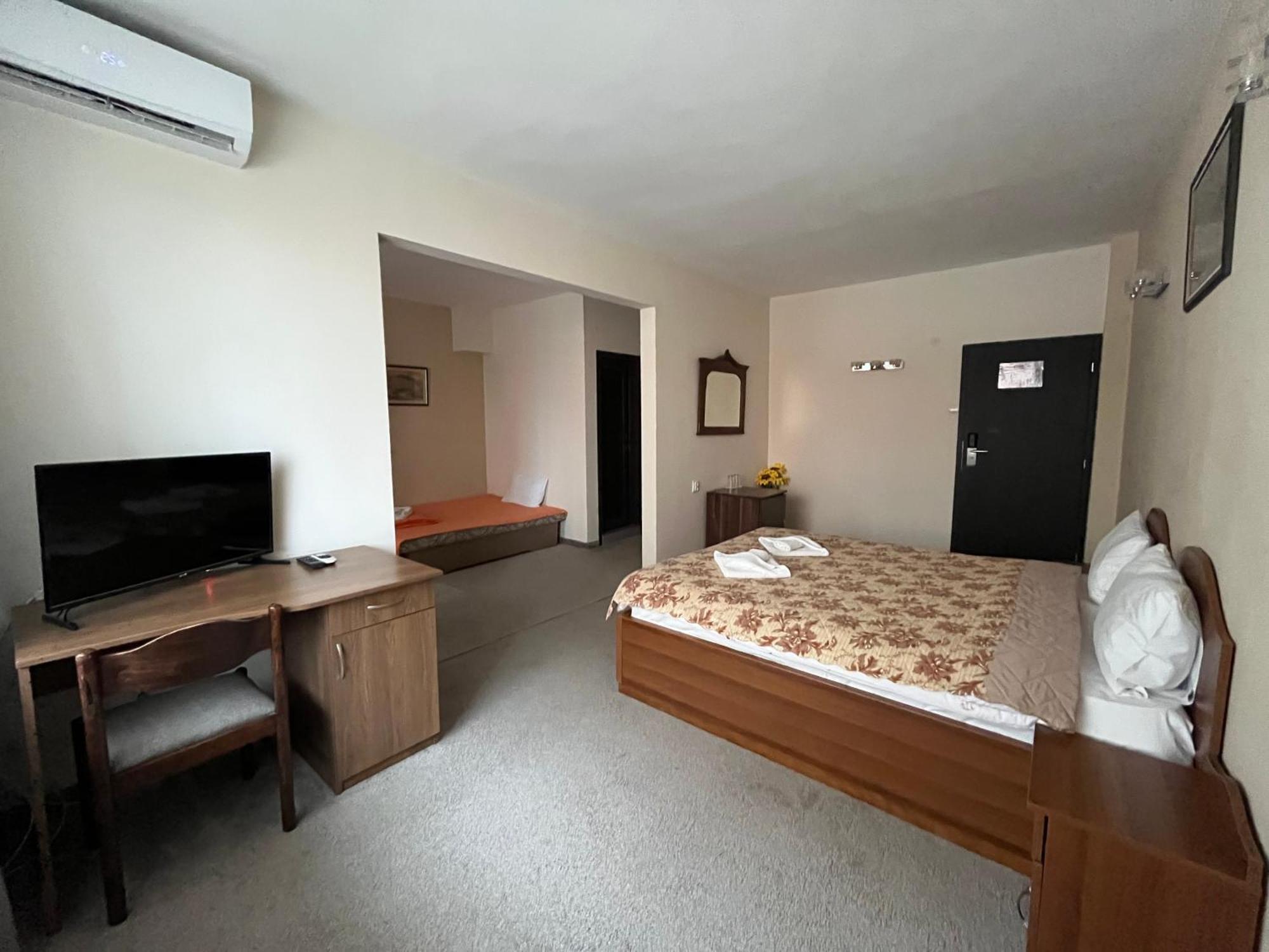 Park Hotel Ivailo Veliko Tarnovo Chambre photo